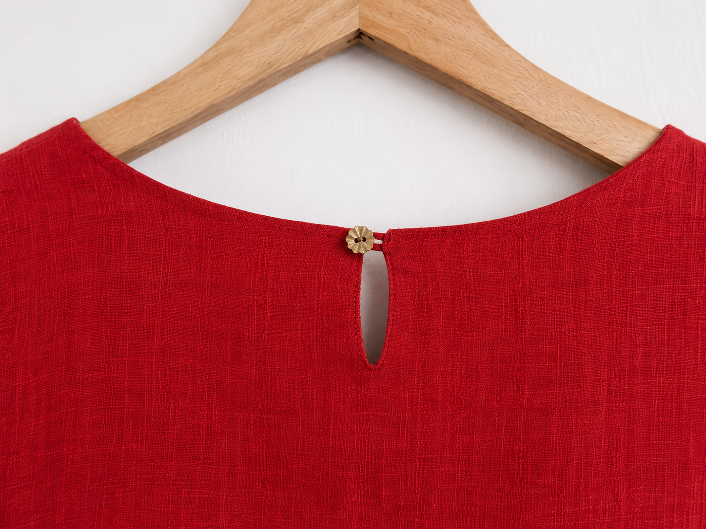 100% Linen Terracotta-Red Short Sleeve Blouse - Detail